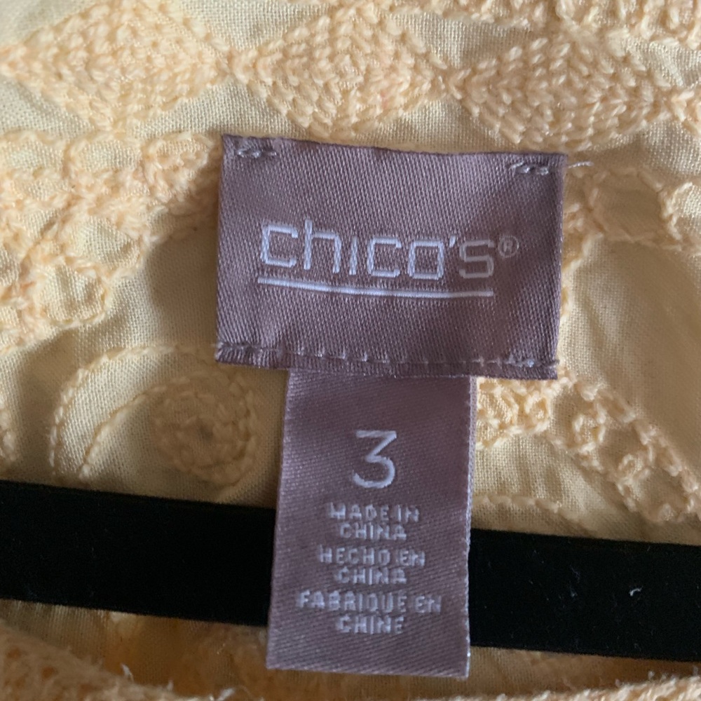 CHICOS SCALLOPED TOP - Picture 6 of 8